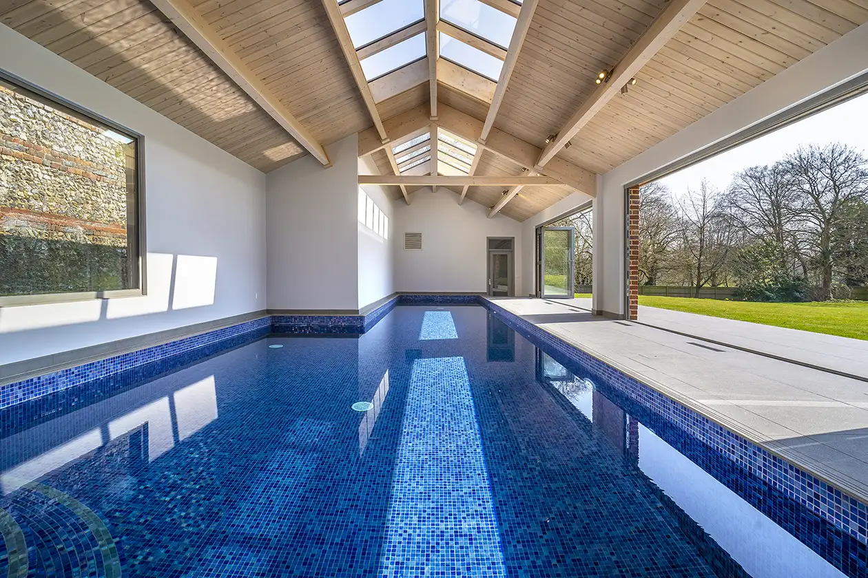 Internal view of a moving floor pool house