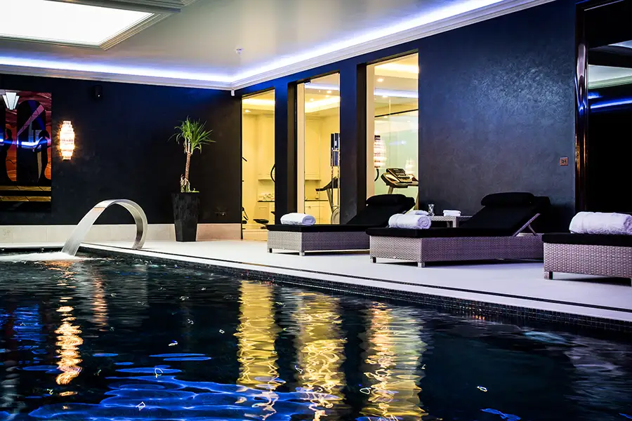 How Indoor Pools Stay Comfortable Year-Round Internal view of indoor pool