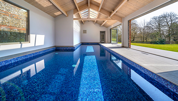 Internal view of a moving floor pool house